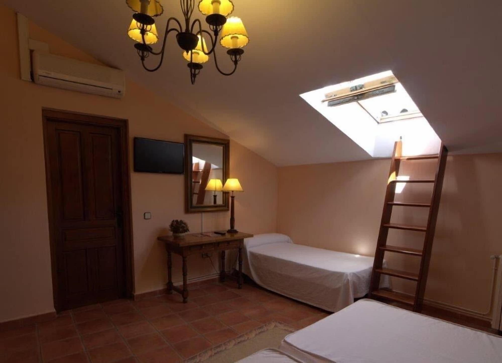 Cancelas Hotel 3*